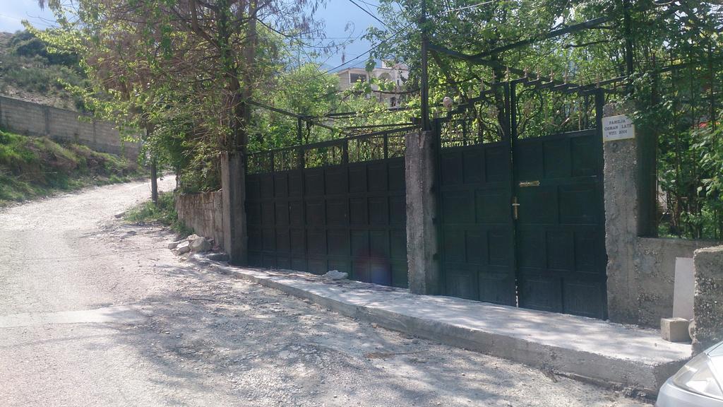 Camping Late Gjirokastër Exterior foto